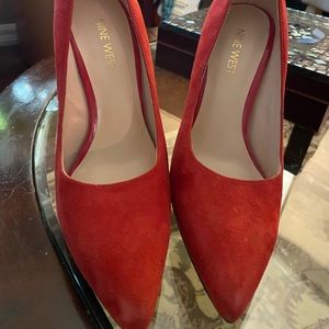 Red High heels Nine West size 6 suede